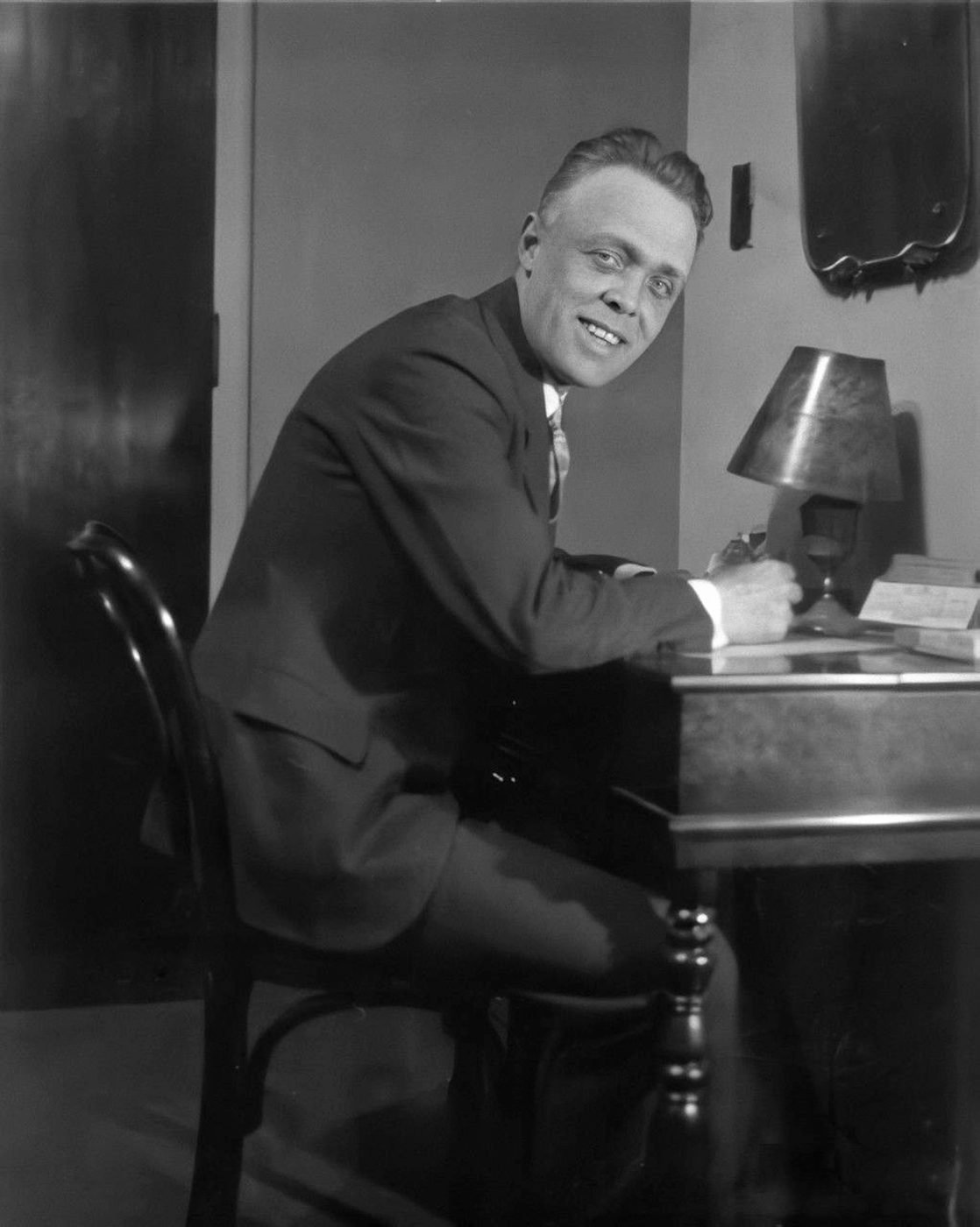 Charles 1933